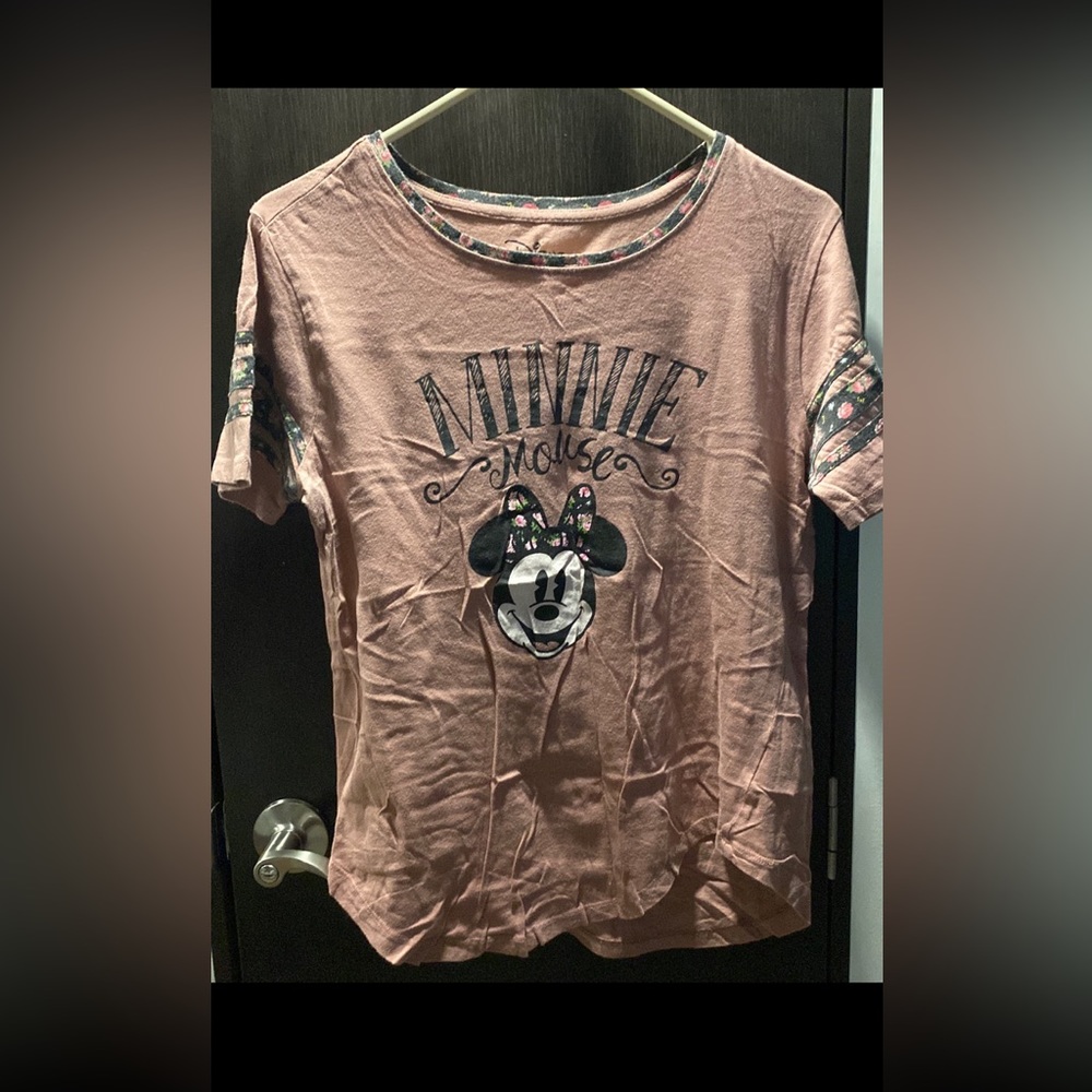 Minnie Mouse tshirt